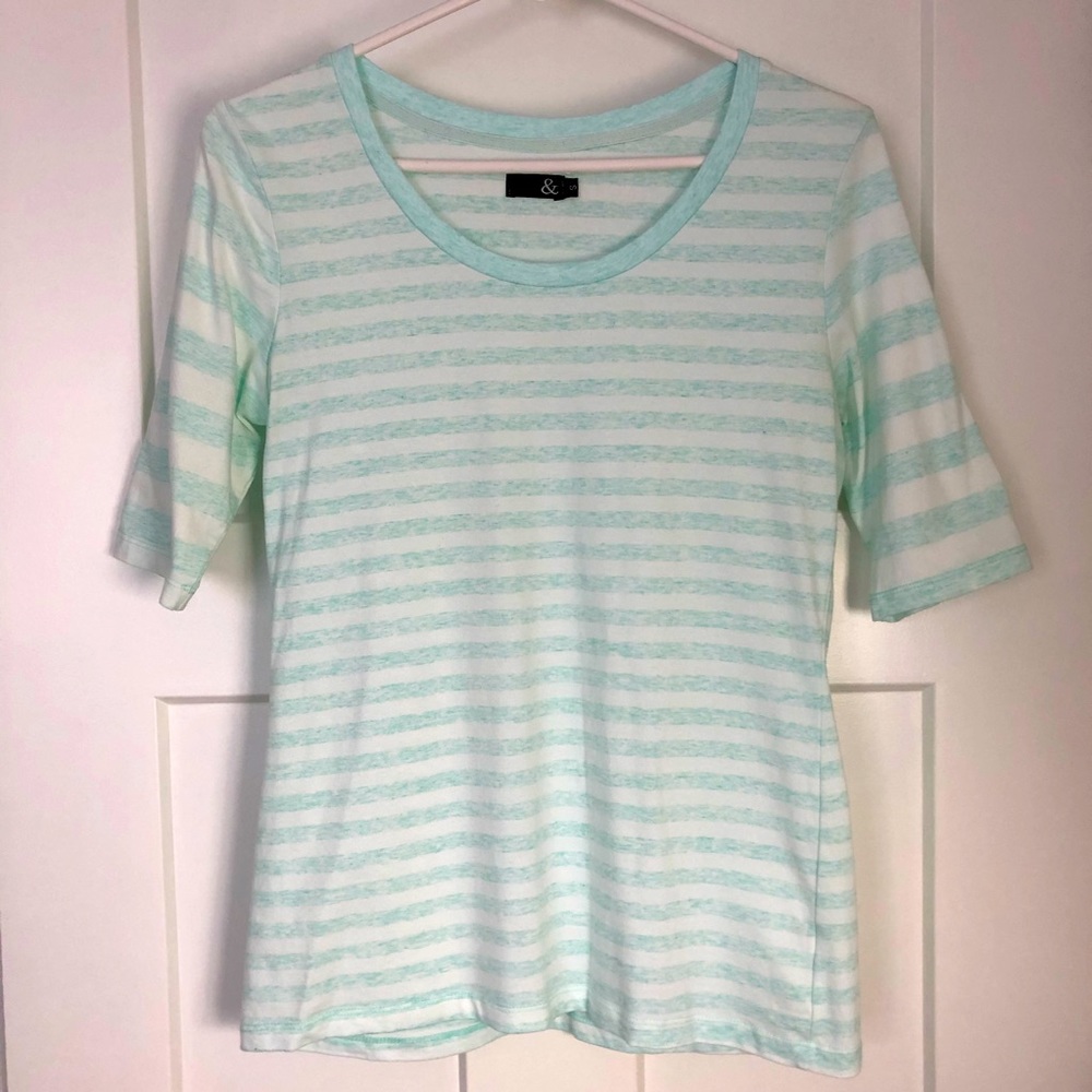 Women’s Small Top, & Brand from Mindy Mae’s Market. White & Light Blue Stripes